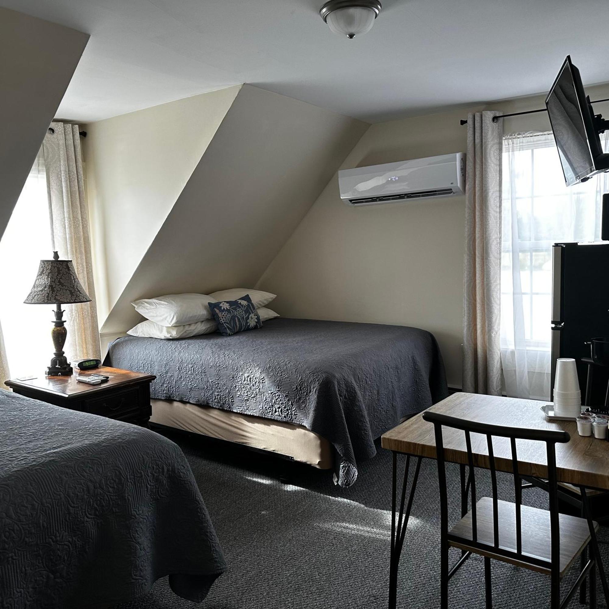 The Whitetail Inn And Suites- リンカーン エクステリア 写真