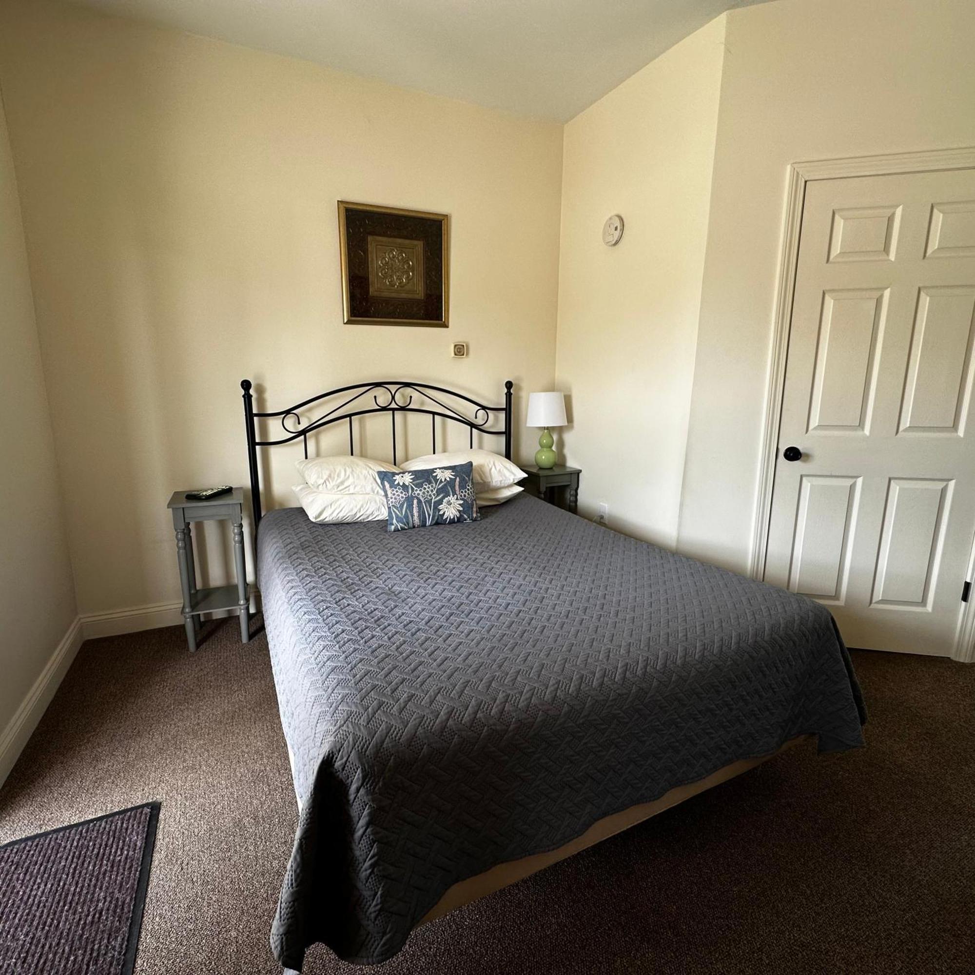 The Whitetail Inn And Suites- リンカーン エクステリア 写真